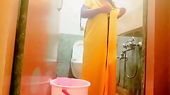 Indian Mature MILF Aunty Hot Sex Inside Shower